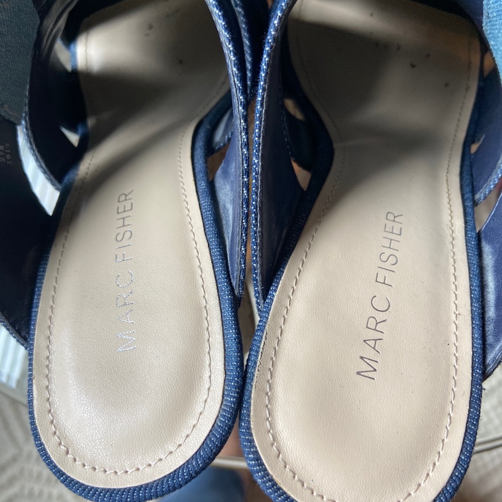 Marc Fisher wedges . Denim. Size 7 - Picture 6 of 8